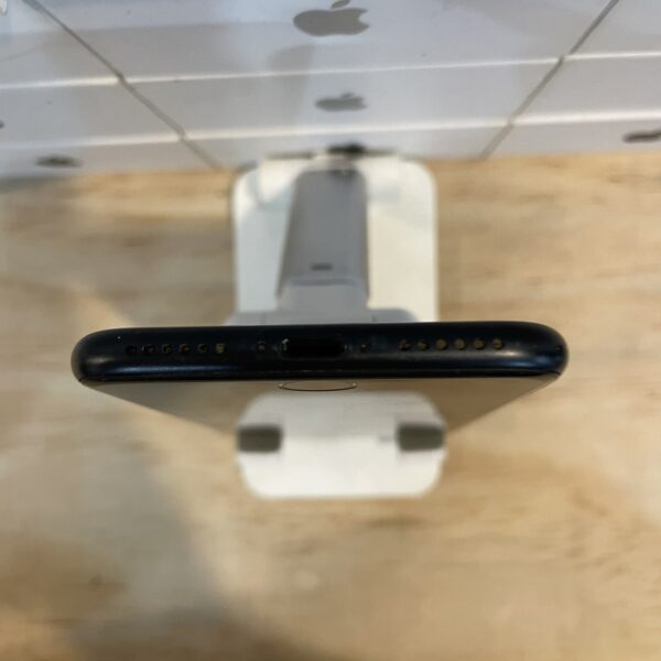 【蘋果手機】Apple iPhone SE2 128G 4.7吋 黑 手機 新北 板橋 二手機 瘋回收 捷運 2406：圖片 5