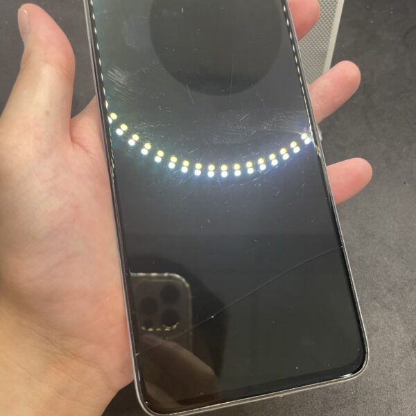 【瑕疵出清】SAMSUNG Galaxy A70 白 6G 128GB 6.7吋 板橋 手機 瘋回收 A0551：圖片 7