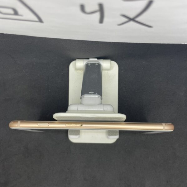 【備用機】Apple iPhone 8 plus 64G 5.5吋 金色 新北 板橋 買手機 新埔 二手機 A0637：圖片 4